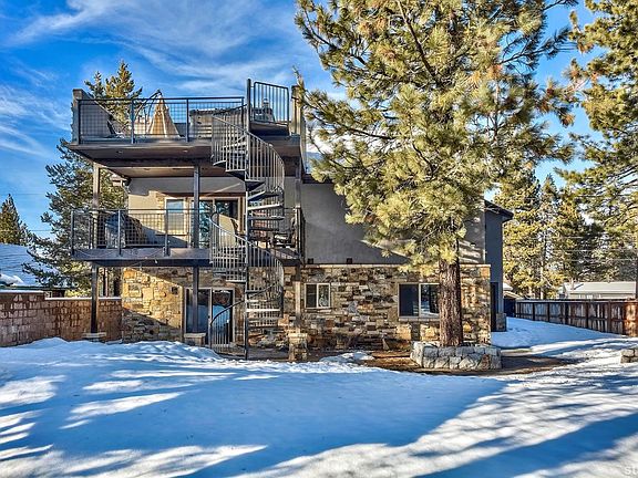 2nd image of 1076 Navahoe Dr