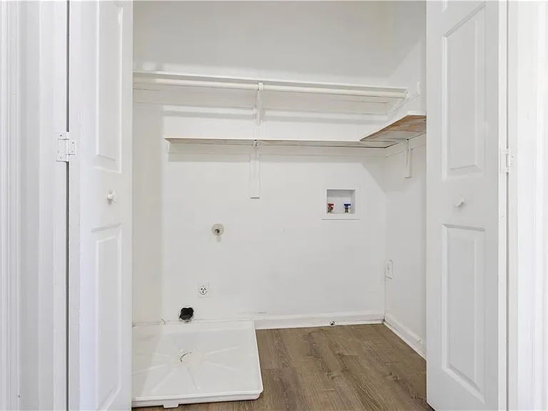 1585 Springleaf Point SE — Photo 12