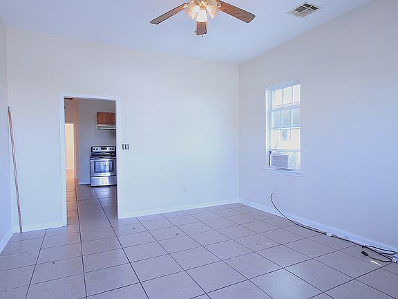 3rd image of 2718 New York St #B