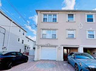 208-18 15th Rd, Bayside, NY 11360