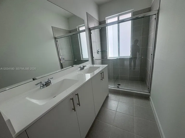 705 SE 13th Street Cir #705 — Photo 42