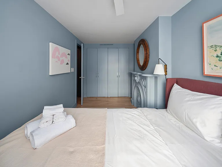 160 Ainslie St #1 — Photo 17