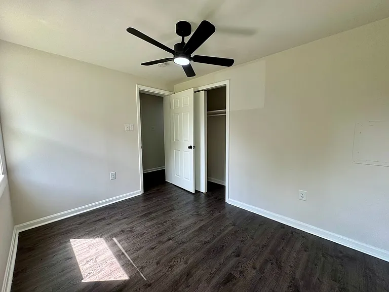 183 Ogburn Dr — Photo 16