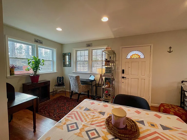 308 Pine Dr — Photo 2
