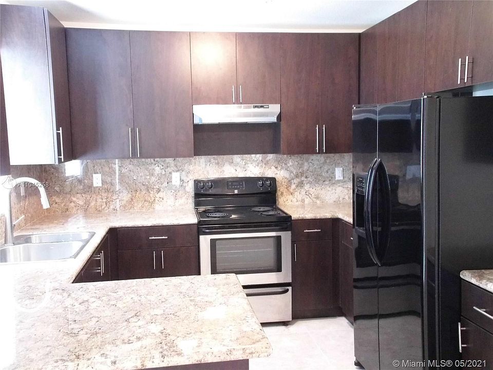1st image of 21483 SW 112th Ave #403