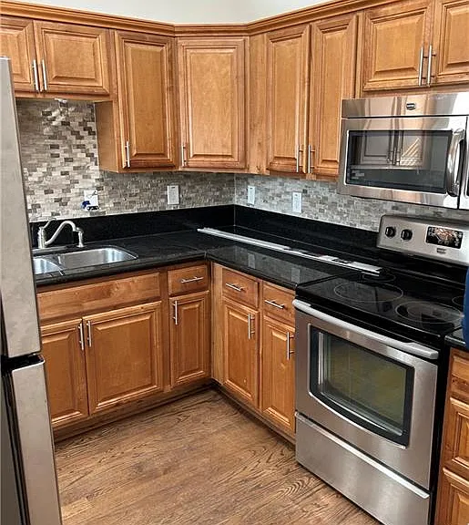 559 Angier Ave NE — Photo 17