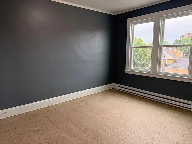 353 Capitol Ave — Photo 18