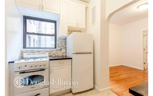 Rented by Douglas Elliman | media 11