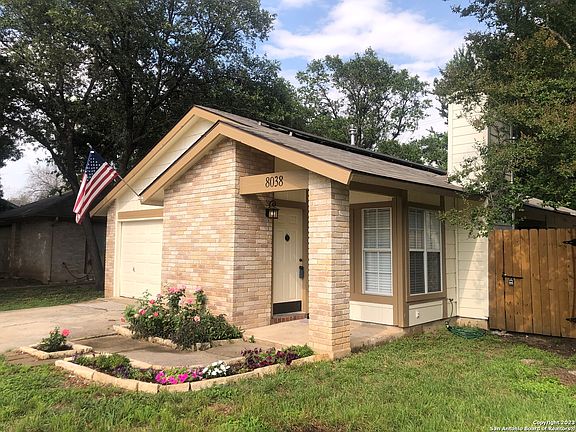 2nd image of 8038 Laurel Bend