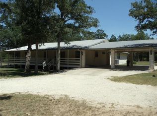 1270 W County Rd E, Lexington, TX 78947