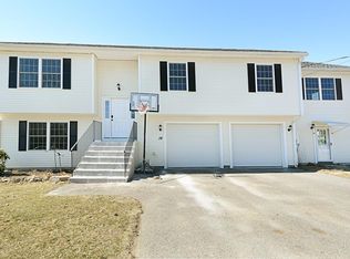 16 Camden Ave, Worcester, MA 01604