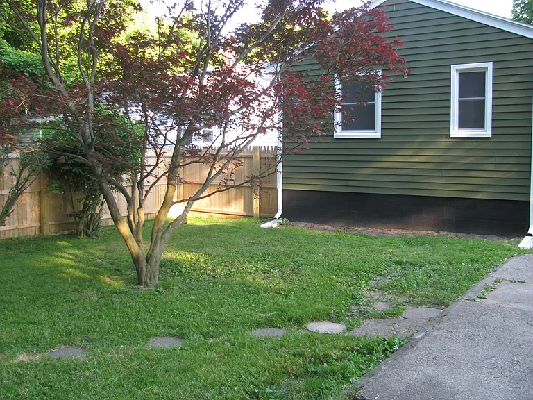 833 Banghart St — Photo 5