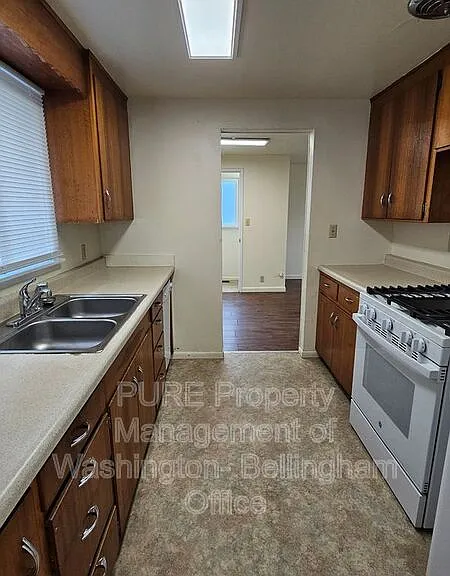 1701 S 16th St — Photo 7