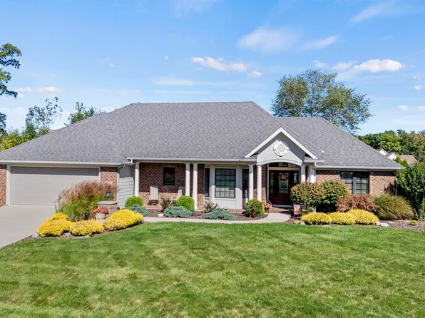 8202 Cardinal Ct, Fort Wayne, IN 46804