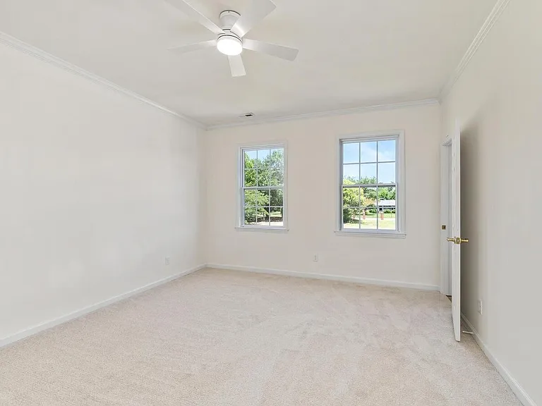 2090-4 Bridge Ct — Photo 20