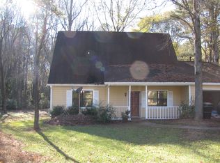 3890 Misty Bleau Dr, Powder Springs, GA