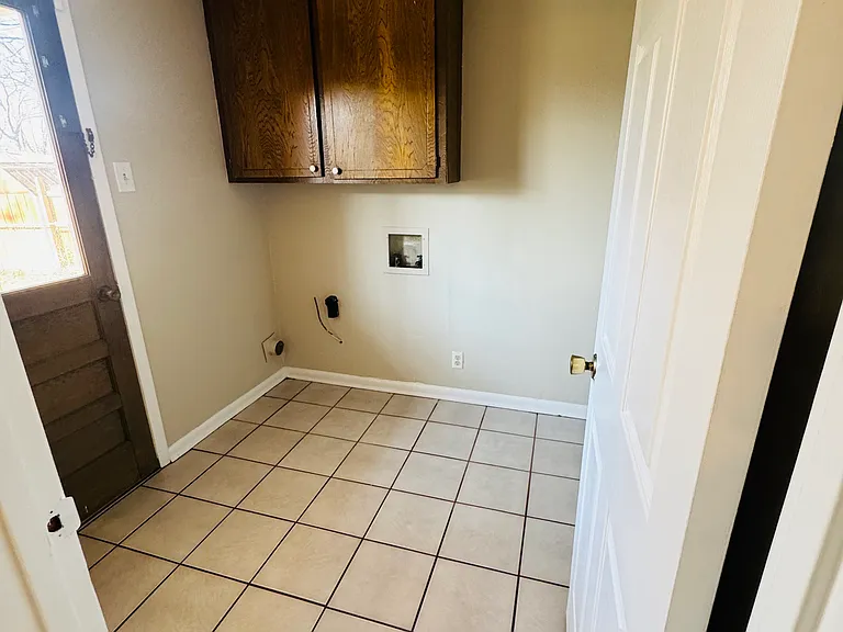 115 Fairview Dr — Photo 6