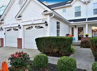 2018 W Reserve Cir, Avon, OH 44011