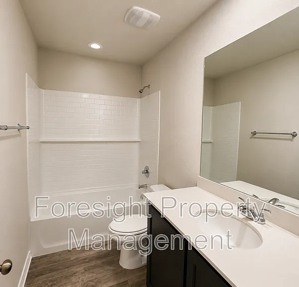 538 Concho St — Photo 4