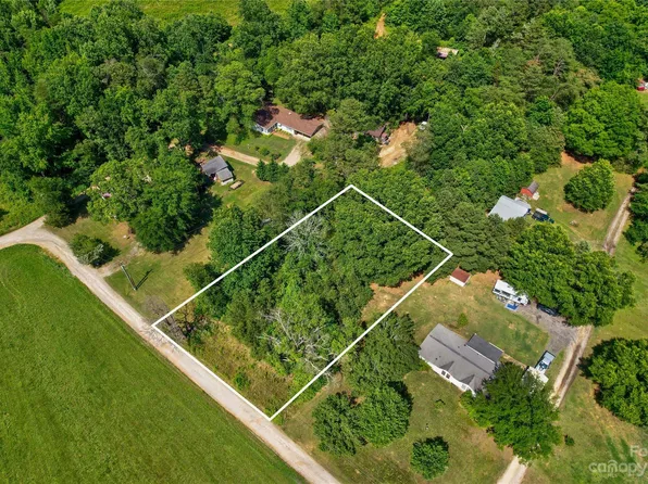 220 Warren Dr, Mount Ulla, NC 28125