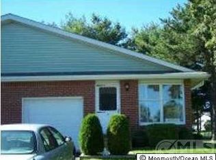 24 Magnolia Rd, Manahawkin, NJ 08050