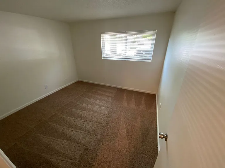 341 Lansing Cir #A — Photo 8