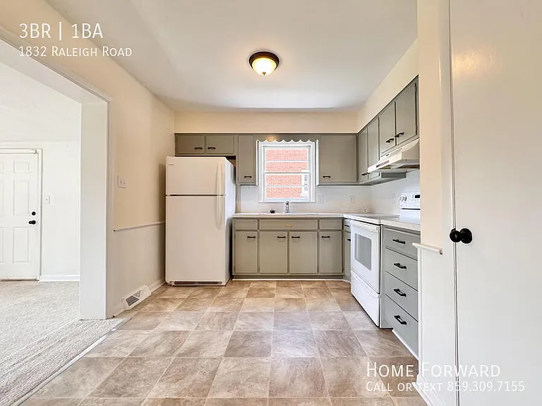 1832 Raleigh Rd — Photo 6