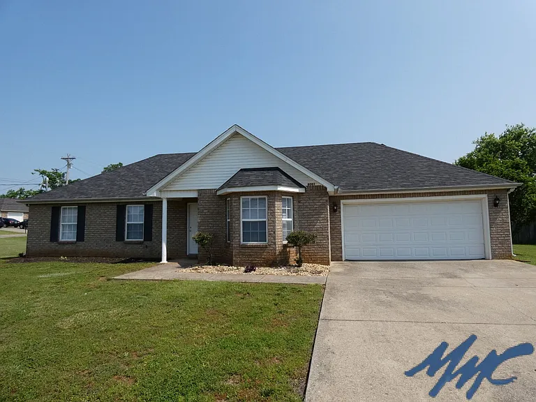 8001 Minehead Dr — Photo 2