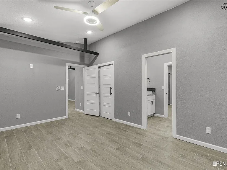 2805 Avenue I — Photo 15