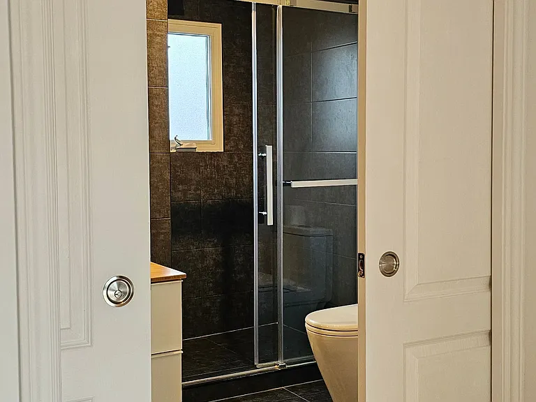215A Chambers Ave — Photo 20