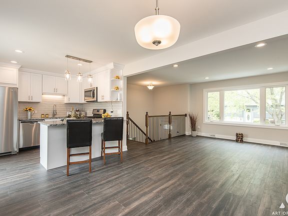 5th image of 5159 Roberta Ln