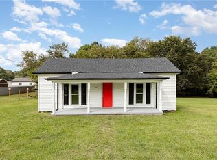 1005 Sharpe Ave, Eden, NC 27288