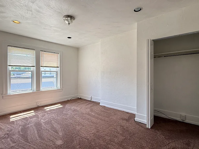 329-331 Castle Shannon Blvd — Photo 13