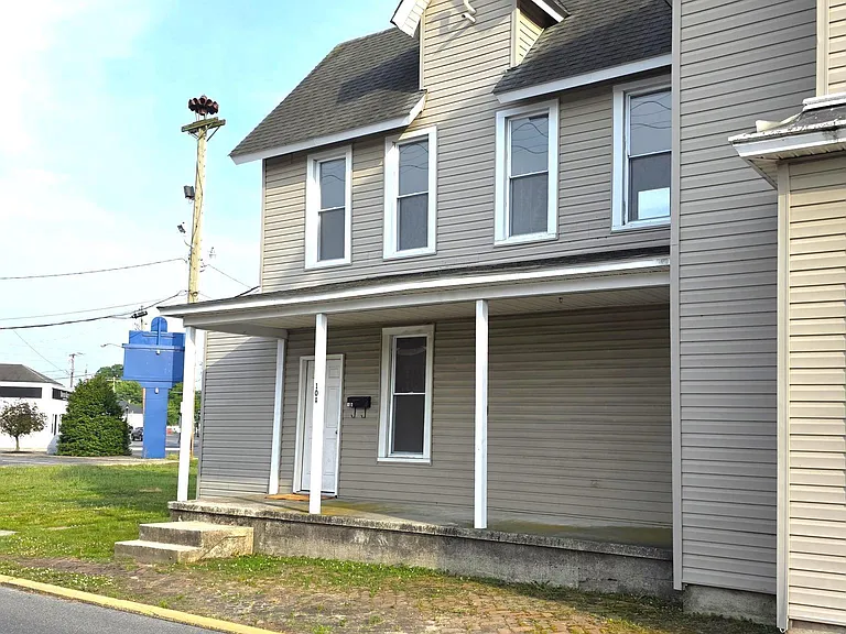 10 Dorman St #A — Photo 2