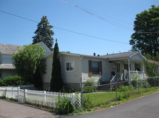 1132 Spring St, Avoca, PA 18641