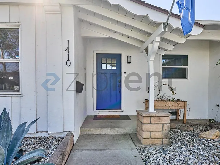 1410 Central Ave — Photo 2