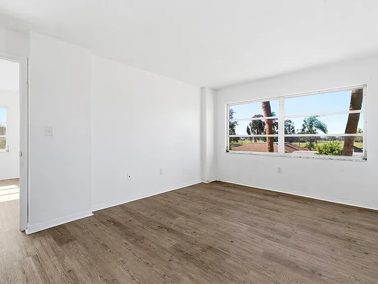 8950 Park Blvd #201 — Photo 23