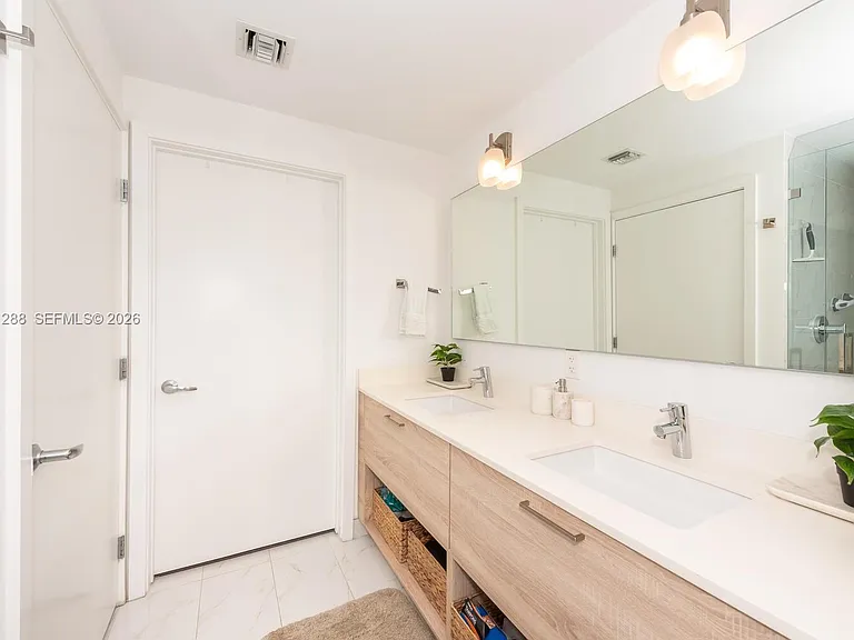 16385 Biscayne Blvd #2904-fl 3 — Photo 14