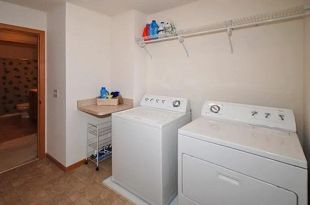 12217 Yancy St NE — Photo 9