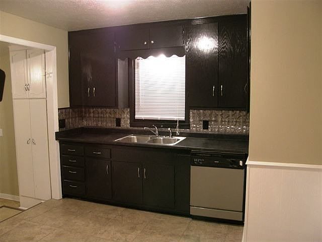 2nd image of 6240 I St