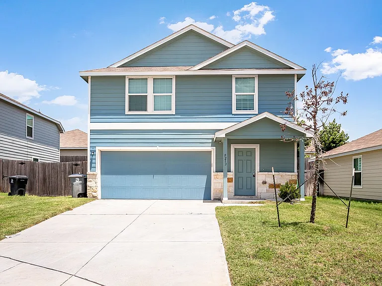 9213 Marilyn Pl — Photo 1