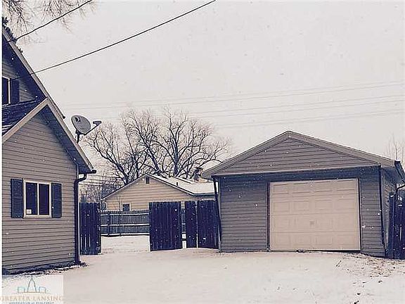 2nd image of 1300 Corunna Ave