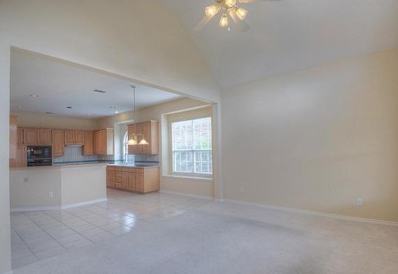 break area off kitchen