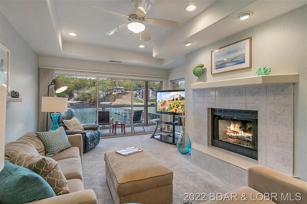 256 Emerald Bay Dr 1B, Lake Ozark, MO 65049 Zillow