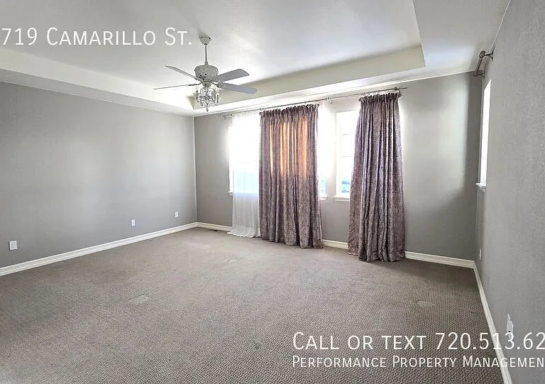 11719 Camarillo St — Photo 29