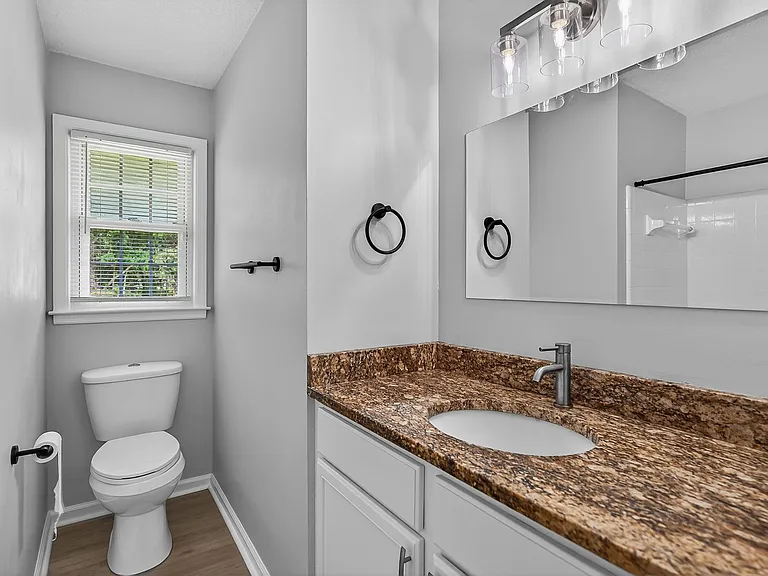 2527 Country Club Rd — Photo 17