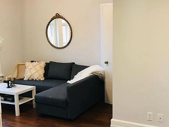 3rd image of 240 Richmond Ave APT 5