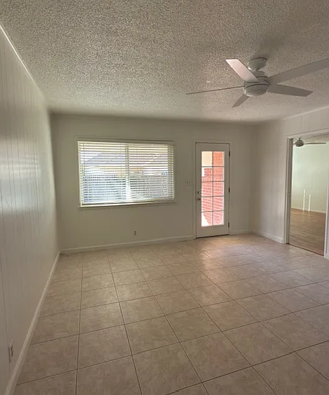 5217 N Callisch Ave — Photo 9