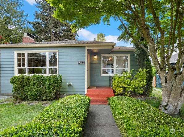 734 N 100th Street, Seattle, WA 98133