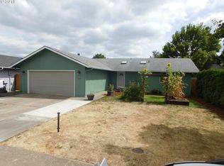 523 Roper Rd, Eugene, OR 97402